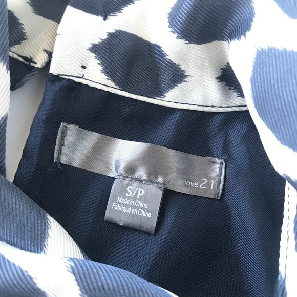 Forever 21 Pattered Sleeveless Dress - Picture 6 of 7